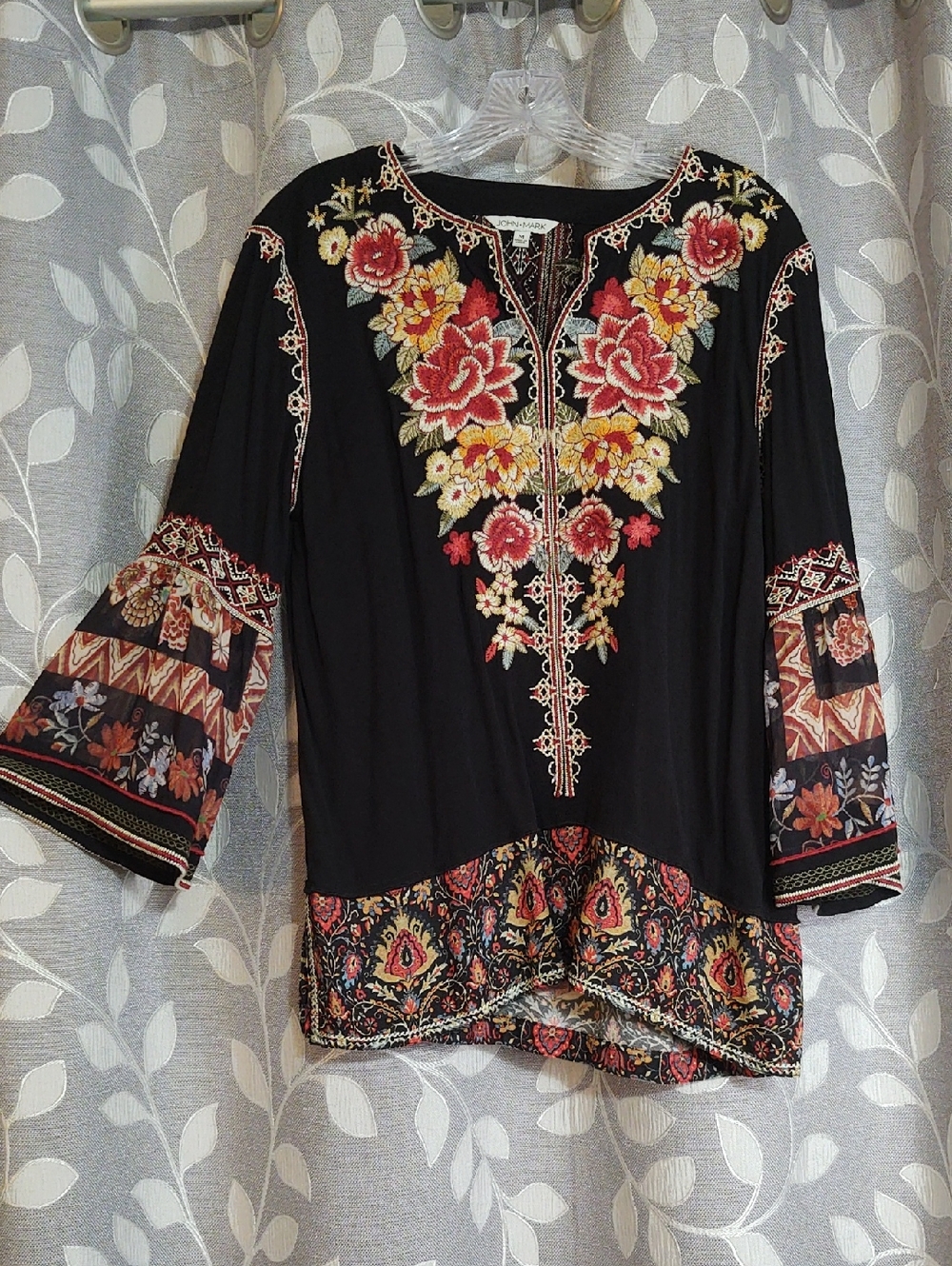 John Mark Embroidered Black Floral Boho Tunic Top size M